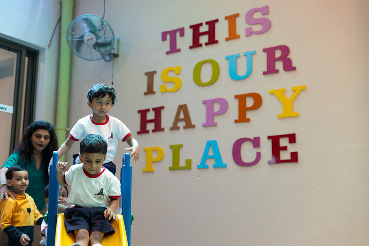 Parent Meeting Zone designed for comfortable and private parent-teacher discussions